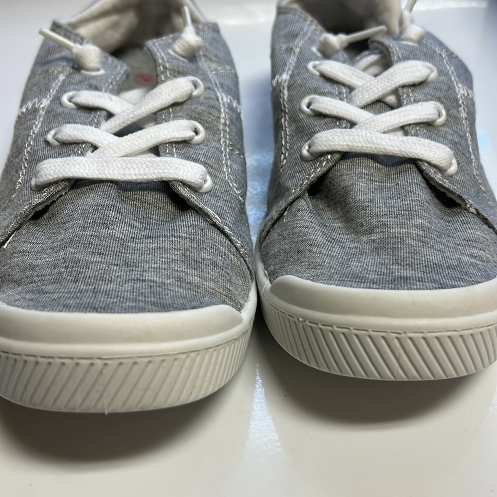 Jelly pop Florence Sneaker New in‎ Box size 7